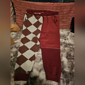 Heroes and villains pants